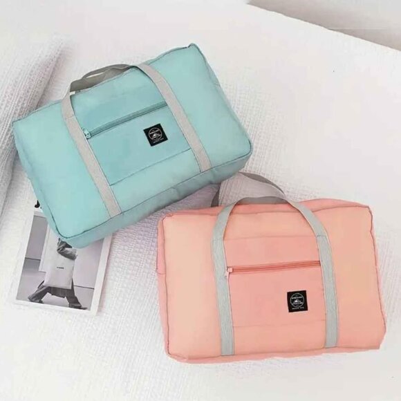 Travel bag or Cary on/ 22 pieces Each $22.00 - Picture 6 of 15